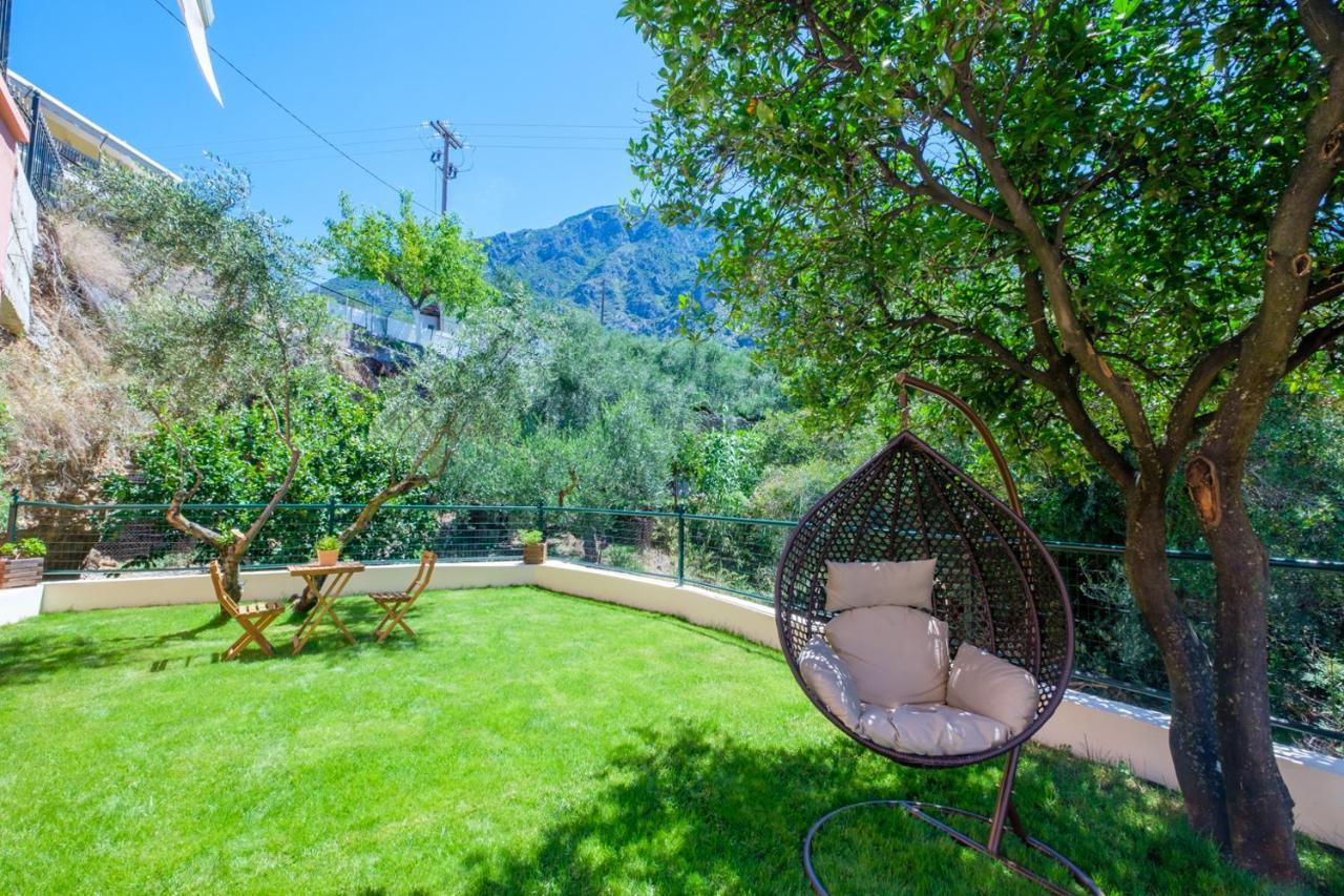 Almyros Aktis Private Garden Apartment Kalamata Exterior foto